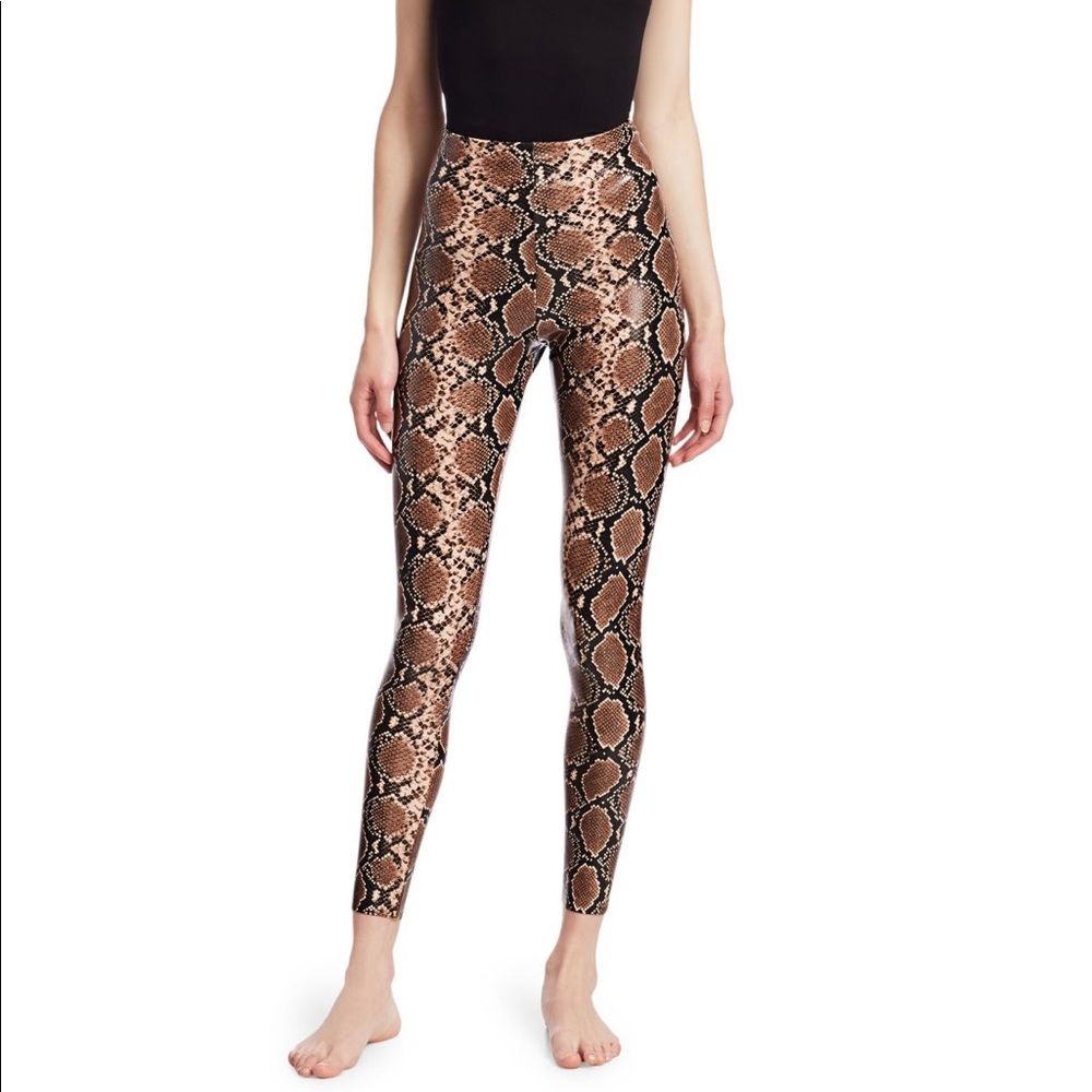 MUST HAVE** Commando Snake Skin Leggings